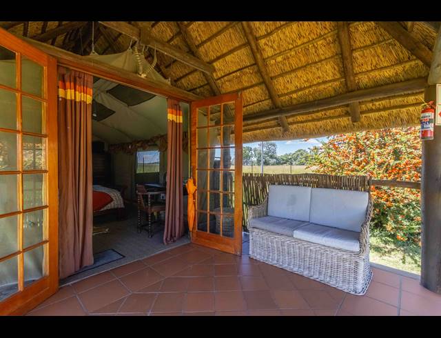 8 BEDROOM BED & BREAKFAST FOR SALE IN MOOILANDE